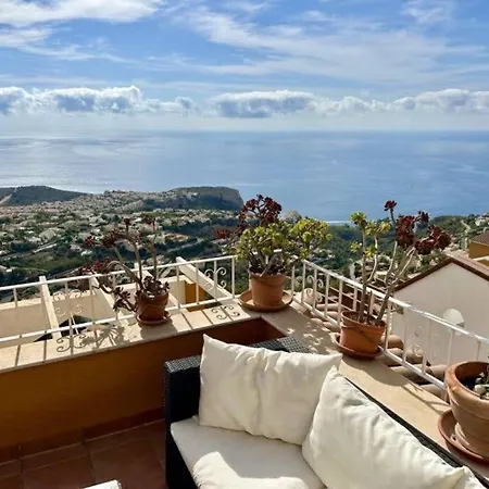 Two Bedroom With Breath-taking Views