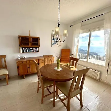Apartment Two Bedroom With Breath-taking Views